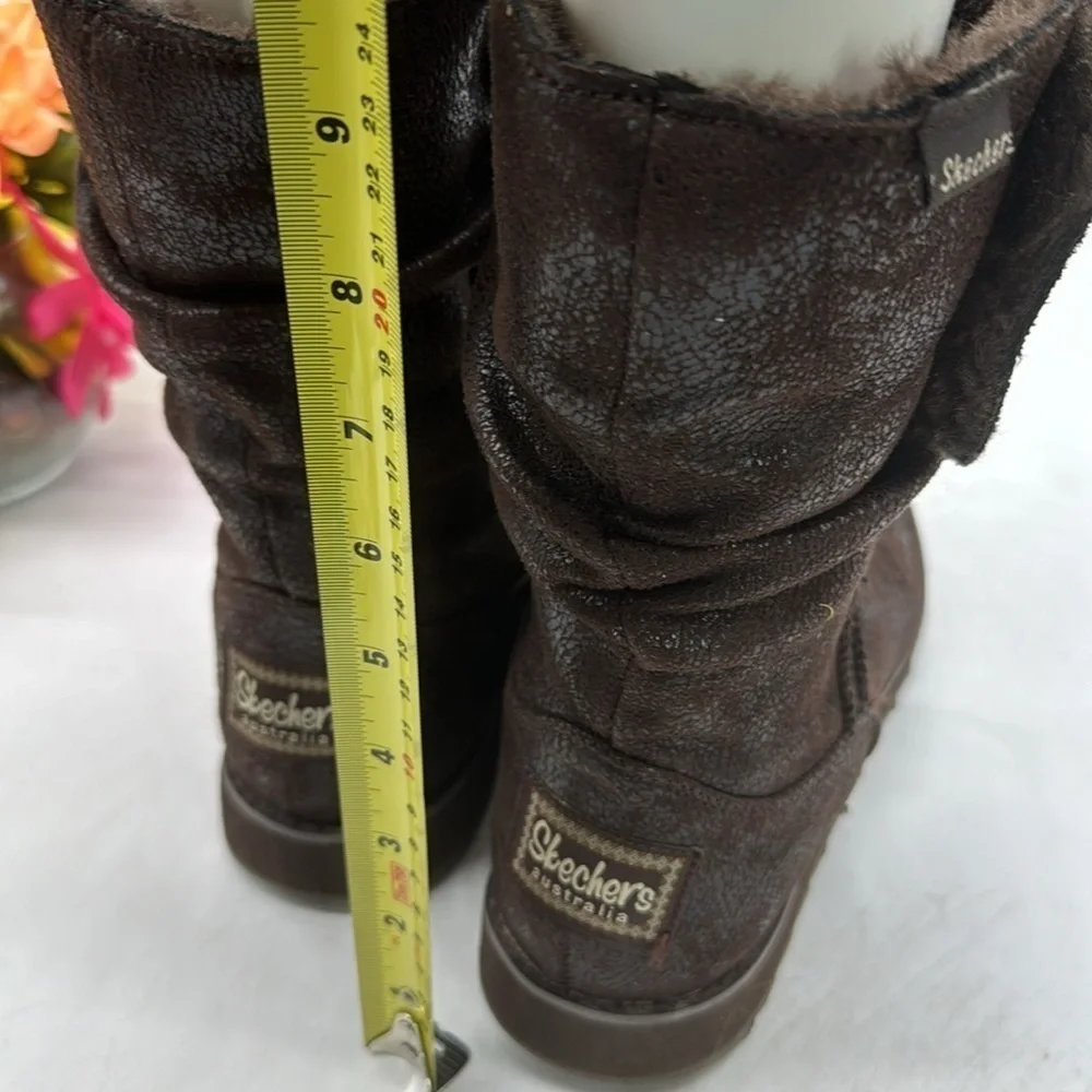 Skechers Chocolate Brown shiny Microfiber shin high boots faux fur inside Sz 7.5
